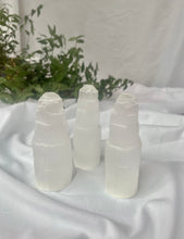 Load image into Gallery viewer, Selenite Towers